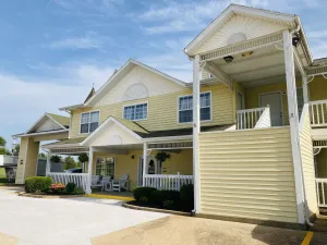 Image of Honeysuckle Inn