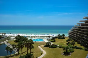 Image of Elite Paradise 2 Bedroom Condo by RedAwning