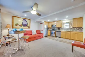 Image of Pikes Peak Mountain Views: Manitou Springs Apt