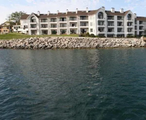 Image of 101 Edgewater Inn