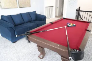 Image of Spacious Home w Putting Green -for Extended Stays