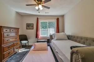 Image of Kingdom on Knollwood