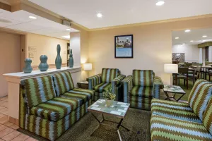 Image of La Quinta Inn & Suites by Wyndham Sawgrass