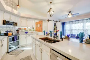 Image of Luxe Outdoor Oasis: 'palm Tree Villa' in Chandler