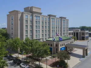 Image of Hilton Garden Inn Virginia Beach Town Center