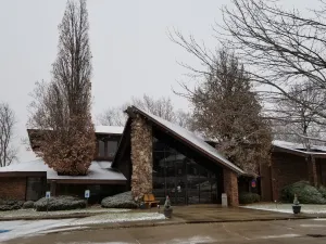 Image of RiverBank Lodge