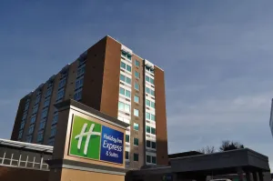 Image of Holiday Inn Express Pittsburgh West - Greentree by IHG