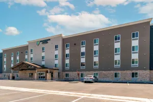 Image of WoodSpring Suites Bakersfield Airport