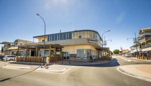 Image of Esplanade Hotel Adelaide