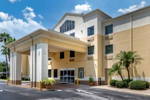 Image of Comfort Inn & Suites DeLand - near University