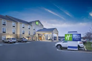 Image of Holiday Inn Express Hotel & Suites Circleville by IHG