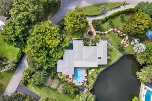 Image of Amazing 8BR w Pool Lake ViewTons of Amenities