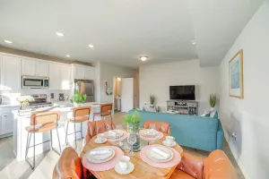 Image of 10 Mi to Grand Rapids: Modern Townhome!