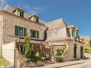 Image of Elegant Holiday Home in Coubjours