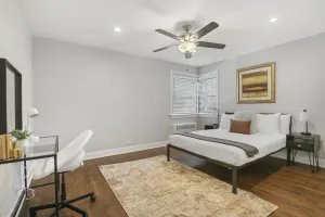 Image of 2BR Rogers Park Apt in Sheridan