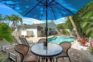 Image of Paradise Palms 3 Bedroom Cottage