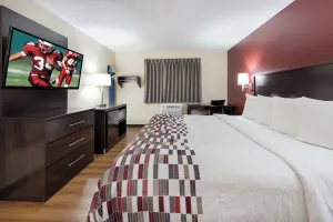 Image of Red Roof Inn Findlay
