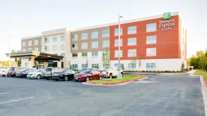 Image of Holiday Inn Express & Suites Russellville by IHG