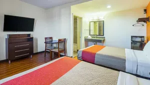 Image of Motel 6 Maple/Main