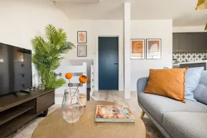 Image of The West Hampstead Retreat - Modern & Bright 1bdr Apartment