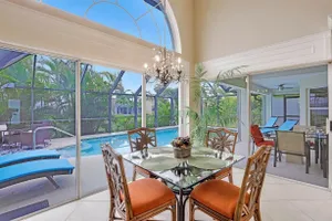 Image of 910 Olive Court