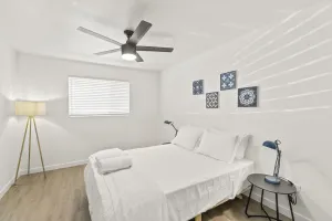 Image of Lovely 1-bedroom condo in Biltmore - Parking