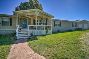 Image of Monett Family Ranch Home w/ Fireplace & Huge Deck!