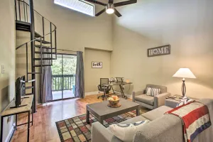 Image of New! LSU Baton Rouge Contemporary 3 Bedroom Suite Condo