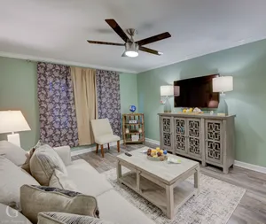 Image of Charming Remodeled Home close to several hospitals, downtown,.