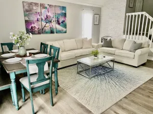 Image of Central Mandarin, quiet, Convenient neighborhood!