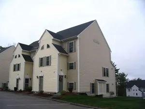 Image of Gorgeous condo on Lake Winnipesaukee with great views of Paugus Bay