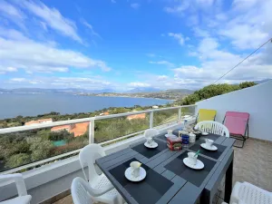 Image of 3-room apt with terrace and sea view, 500m from the beach