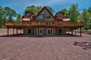 Image of Hot Tub Fire Pit \/AC BSK CT 6000 Sq Ft Private WIFI FREE Tesla EV Charger\/WIFI