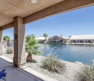 Image of Amazing Waterfront Retreat close to amenity's