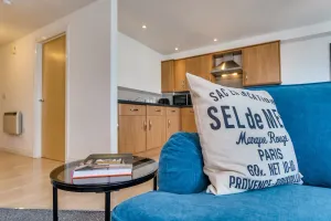 Image of Chic and Bright Apartment Near the Water