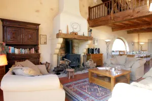 Image of Maison d'Artistes in the countryside - Pyrenees view