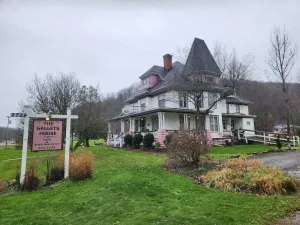 Image of Romantic Victorian close to ski resorts and St Bonaventure University. Beautiful