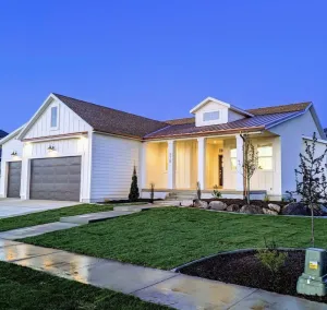 Image of Modern Mapleton Get-a-way