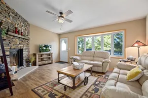 Image of Lake Home, 5 min to Nisswa, Close to Paul Bunyan State Trail! Near shops & golf!