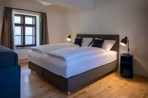 Image of Romantic apartment in historic Streckhof in wine region