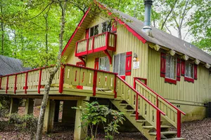 Image of Lovely wooded view chalet is your weekend escape!