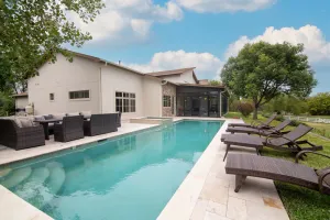Image of 4 BR Villa w\/ Heated Pool & Spa , Sauna,Turkish Hammam BBQ and Huge Backyard