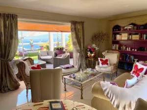 Image of Superb villa on the roof facing the sea, 2 bedrooms, 130m2 terrace, swimming pool, wif