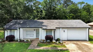 Image of Newly remodeled 3 bedroom at the Reservoir
