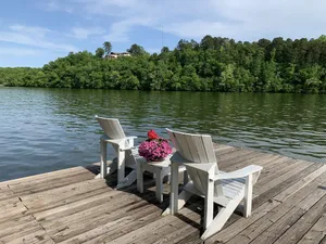 Image of Relaxing, Cozy Cottage on the Lake with kayaks - 2 Guest Maximum