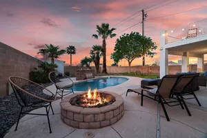 Image of ❤ 5BR\/3BA Modern Cozy Farmhouse, Spacious Backyard w\/ Pool + Fire Pit