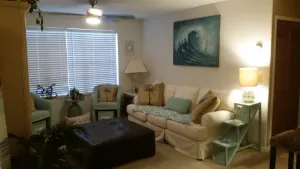 Image of Cozy Condo Retreat.Close to Beaches\/Disney\/NASA.Tranquil Large Pool\/Jacuzzi area