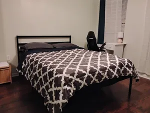 Image of Economic One Bedroom With Private Bath- Room B