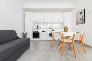 Image of Charmant appartement calme place du Trocadéro - 4P - FLAT-GUEST
