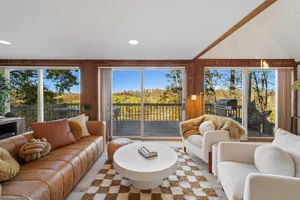 Image of Peregrine's Perch - Cabin Overlooking the River!